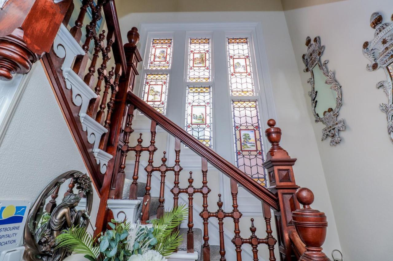 The New England Hotel Eastbourne Bagian luar foto