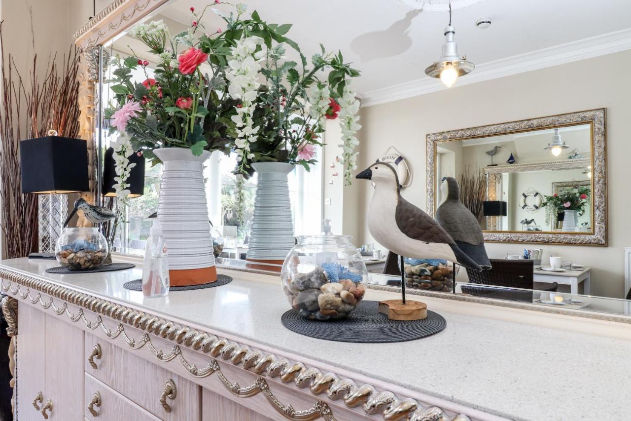 The New England Hotel Eastbourne Bagian luar foto