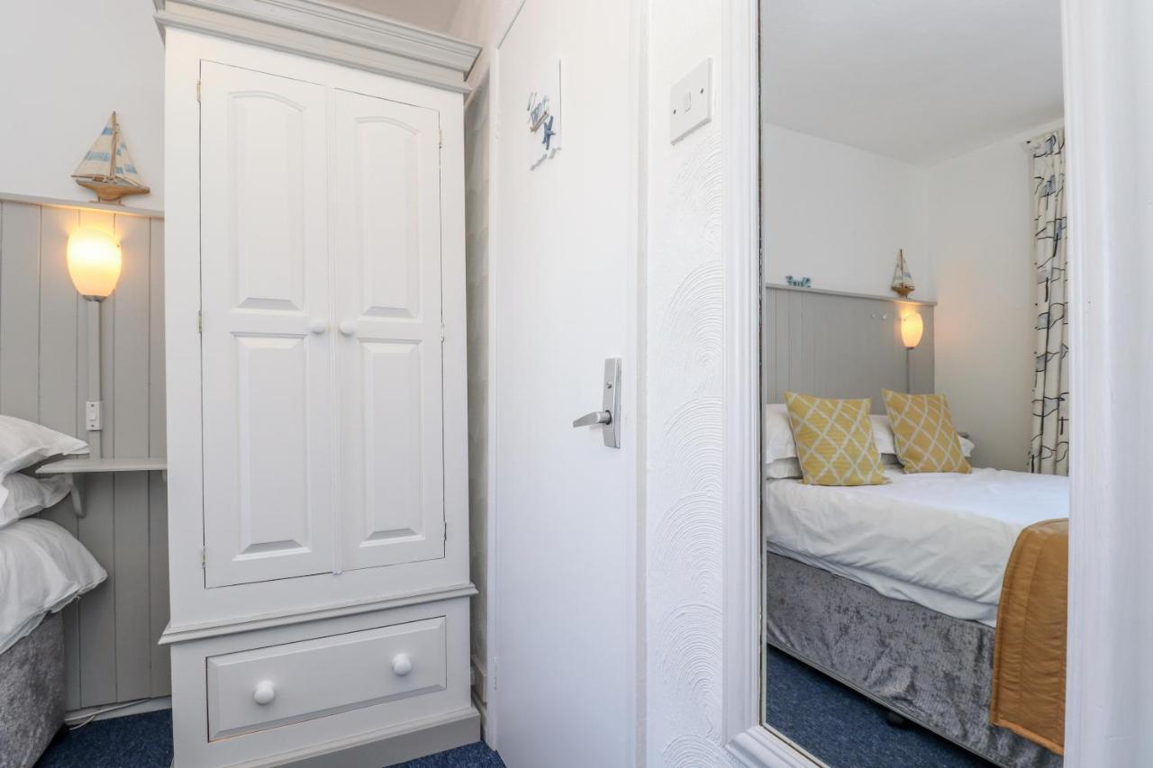 The New England Hotel Eastbourne Bagian luar foto