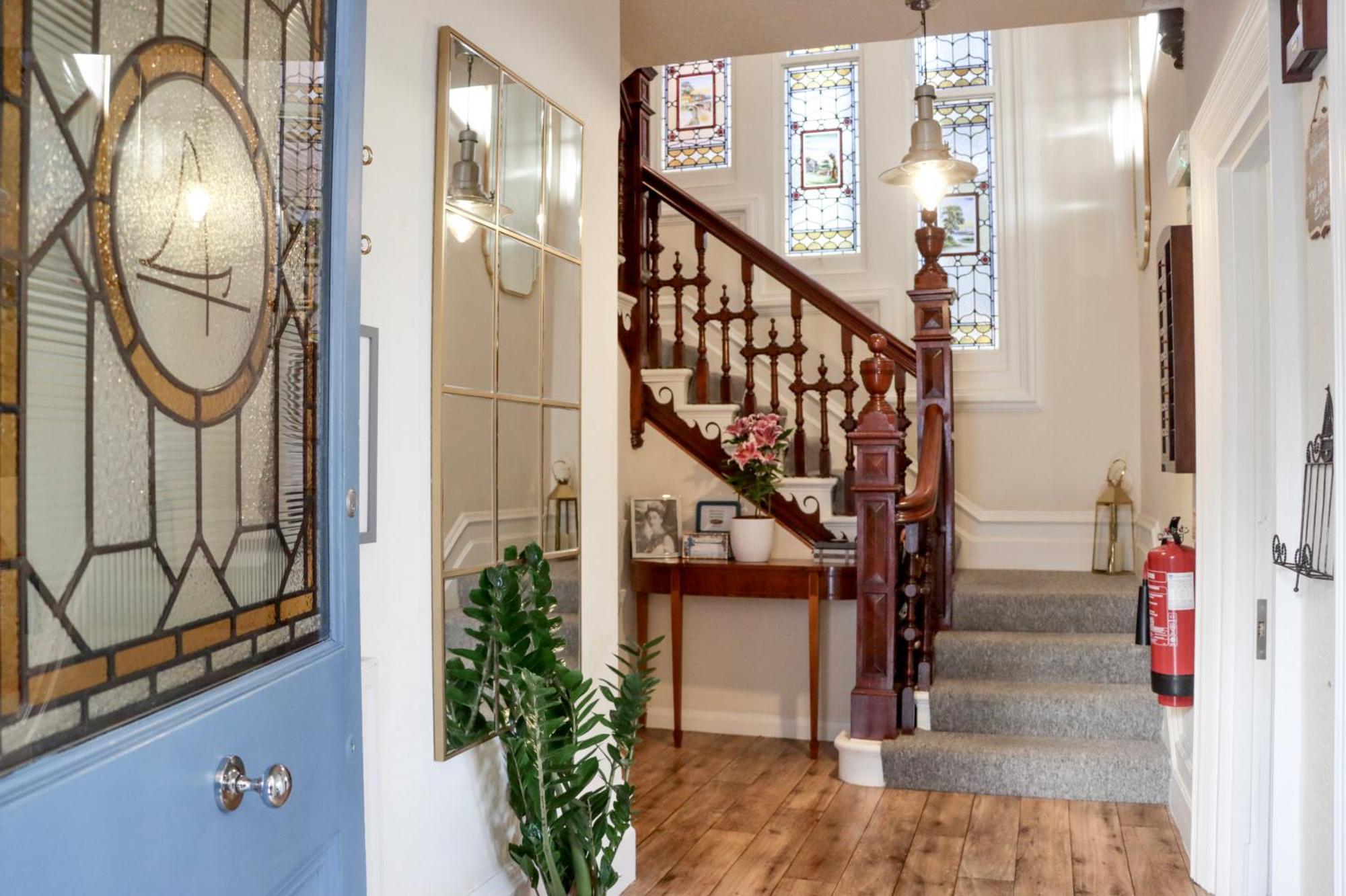 The New England Hotel Eastbourne Bagian luar foto
