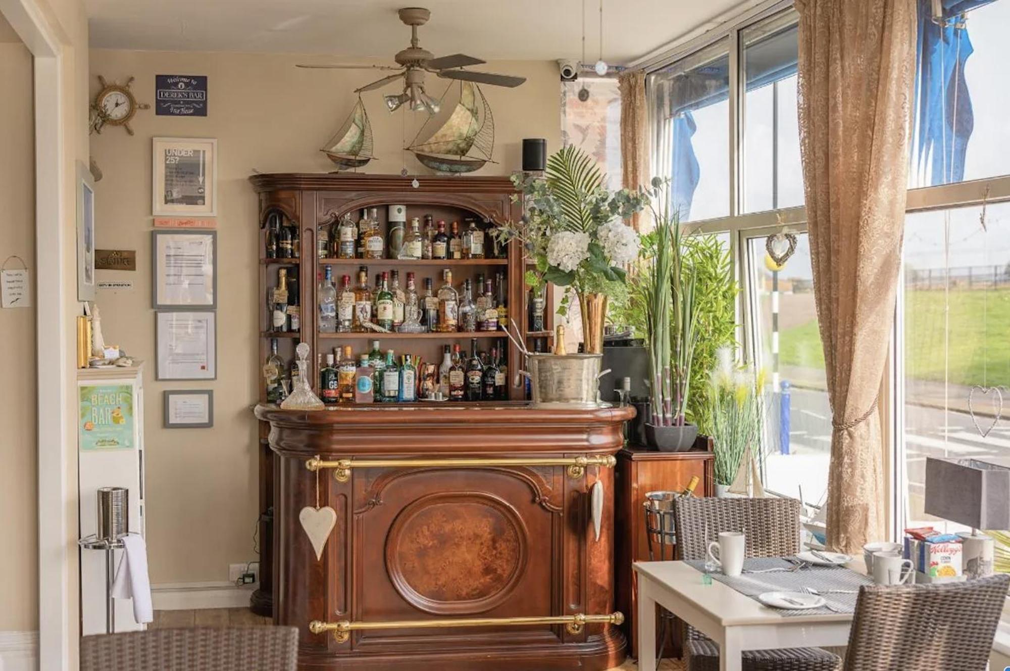 The New England Hotel Eastbourne Bagian luar foto