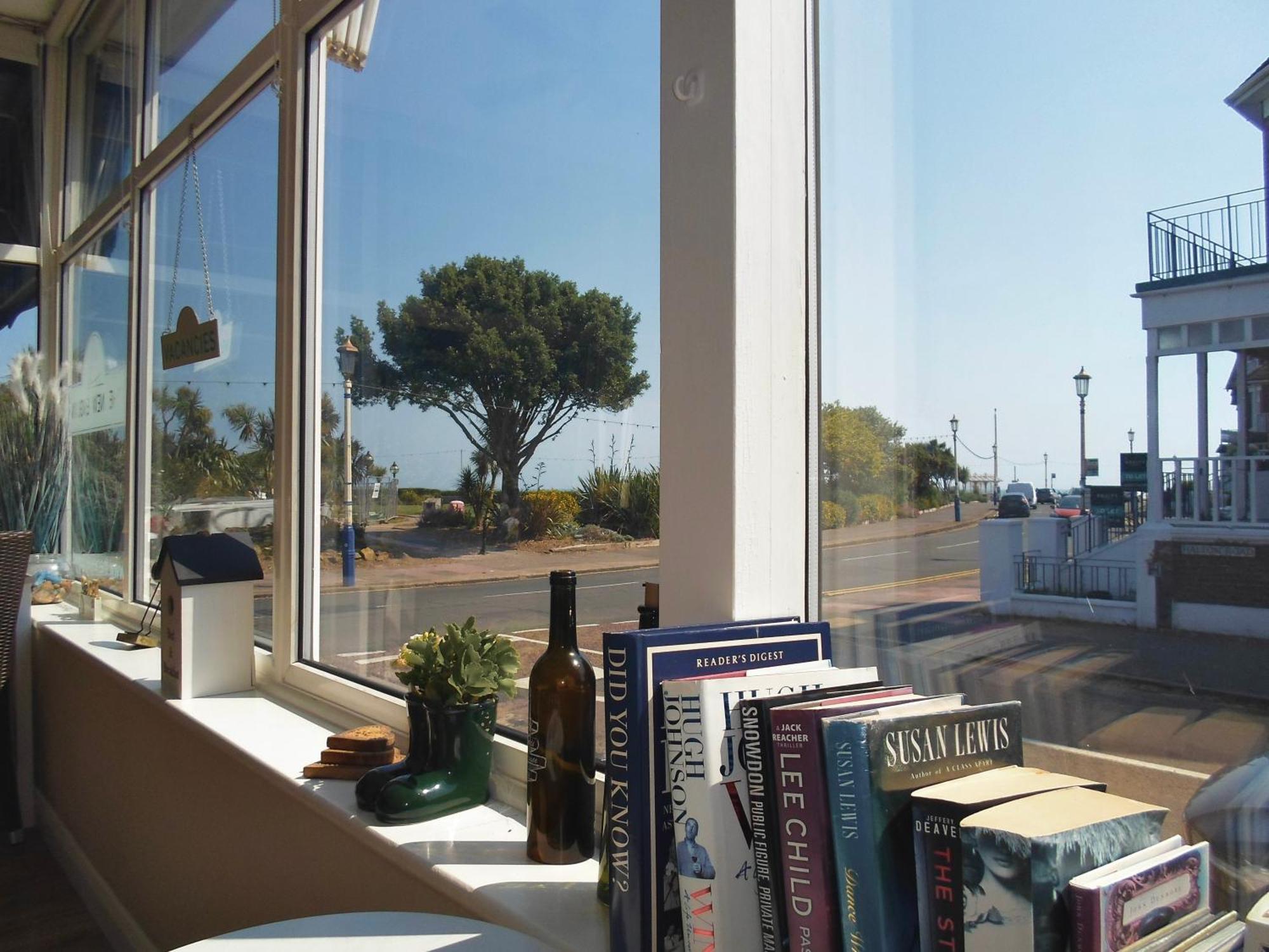 The New England Hotel Eastbourne Bagian luar foto